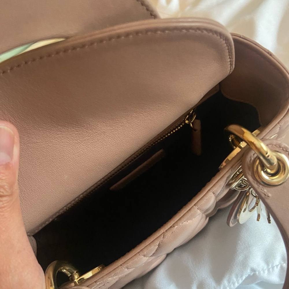 Mini Lady Dior - Picture 15 of 16